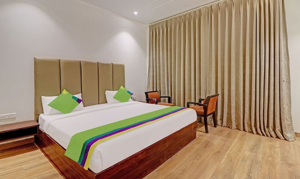 Агра: Treebo Trend Sourav Park Inn