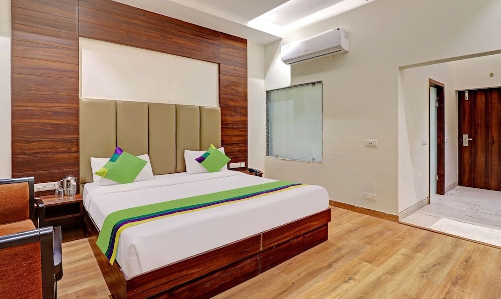 Агра: Treebo Trend Sourav Park Inn