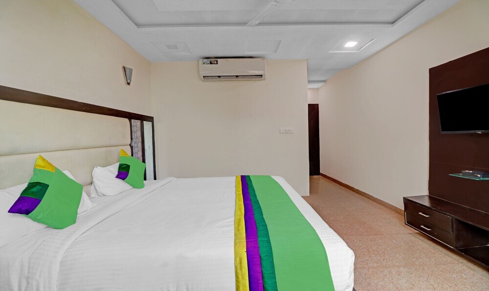 Treebo Trend Hotel Grand Father — фото 3