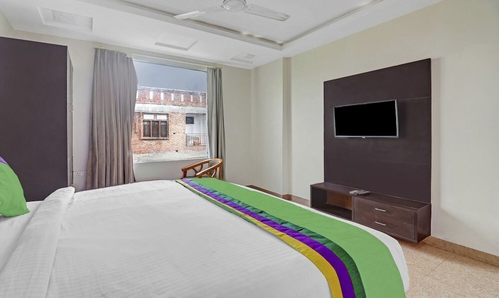 Агра: Treebo Trend Hotel Grand Father