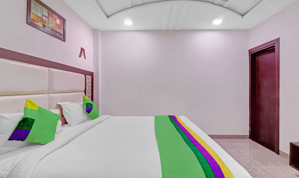 Агра: Treebo Trend Hotel Grand Father