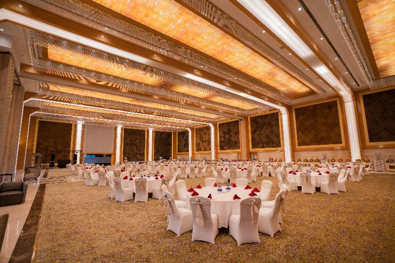 Патанкот: Aureum Grand Hotels & Resorts