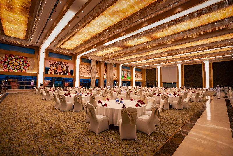 Патанкот: Aureum Grand Hotels & Resorts