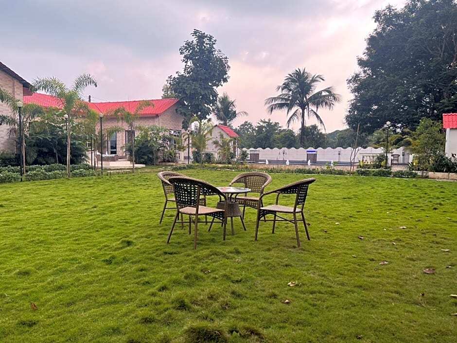 Матеран: Pawar farmhouse