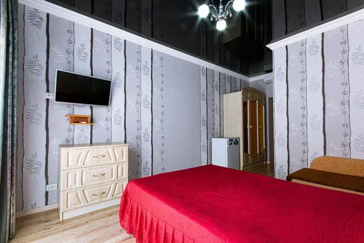 Судак: Guest House Prybrezhnyy