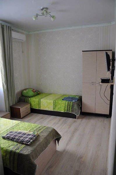 Судак: Guest House Prybrezhnyy