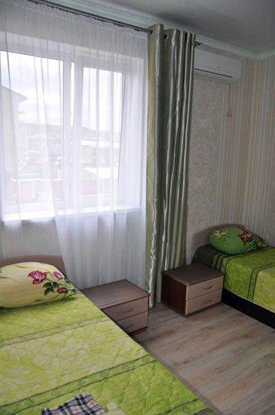 Судак: Guest House Prybrezhnyy