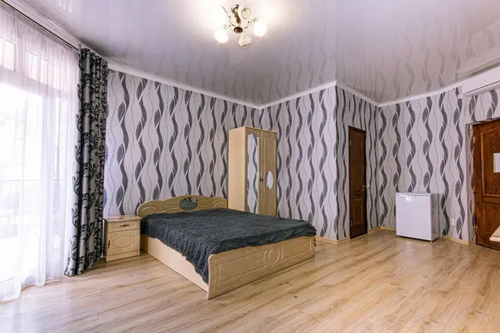 Судак: Guest House Prybrezhnyy