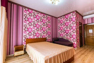 Судак: Guest House Prybrezhnyy
