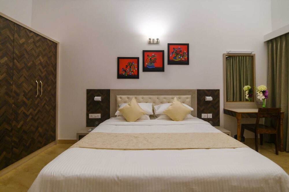 Альто-де-Порворим: Lotus & Orchid Villas by Ramnath Homes