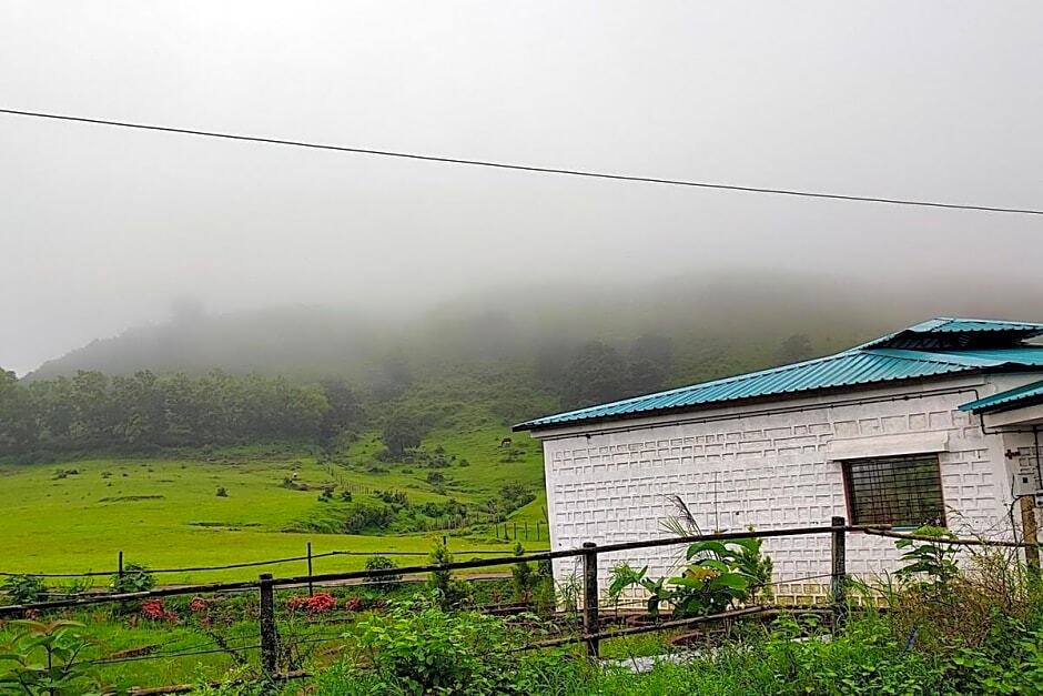 Игатпури: Club Shandilya-A Cheerful 3 BR Place in Nature lap