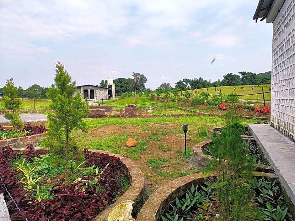 Игатпури: Club Shandilya-A Cheerful 3 BR Place in Nature lap