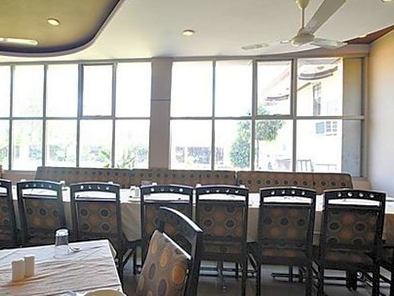 Джайпур: Classic 7 Hotel and Restaurant