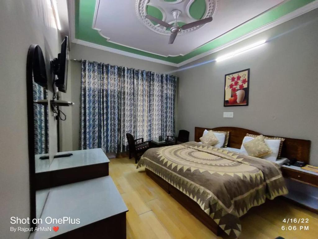 Надди: Hotel Snow Crest Inn | A Pure Veg Hotel