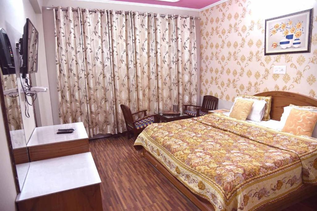 Надди: Hotel Snow Crest Inn | A Pure Veg Hotel