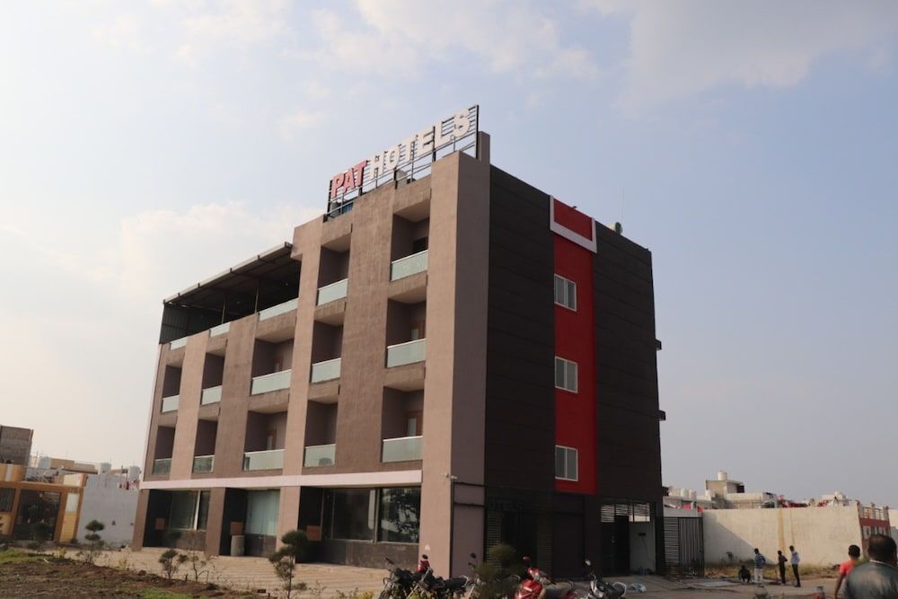 Индаур: Pat Hotels