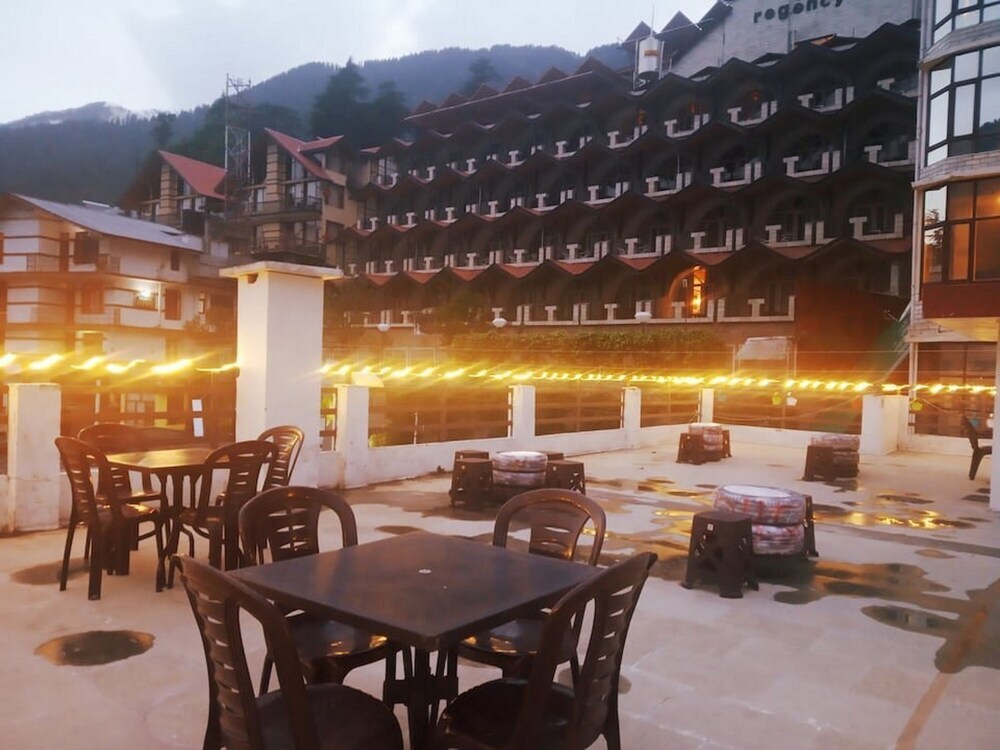 Манали: Goroomgo Chandra Cottage Manali