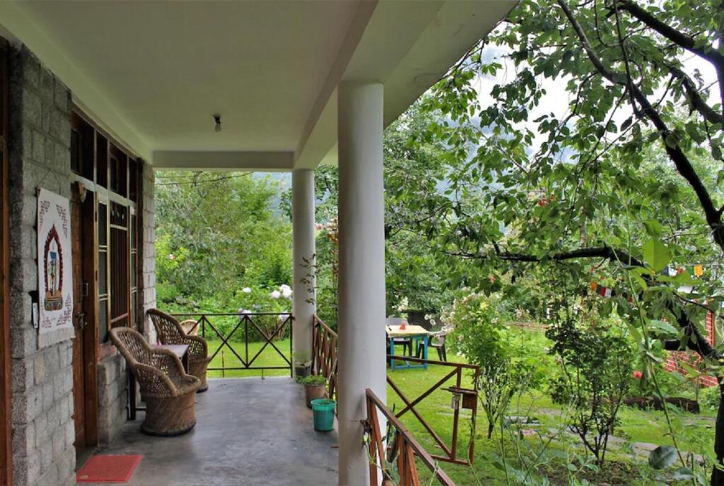 Манали: Goroomgo Chandra Cottage Manali