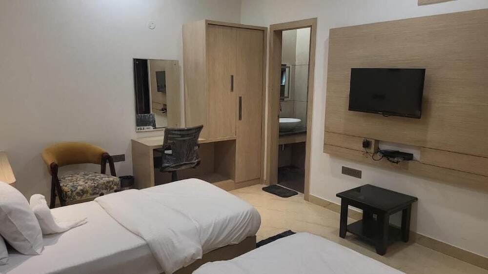Aligarh: Hotel Midtown Aligarh