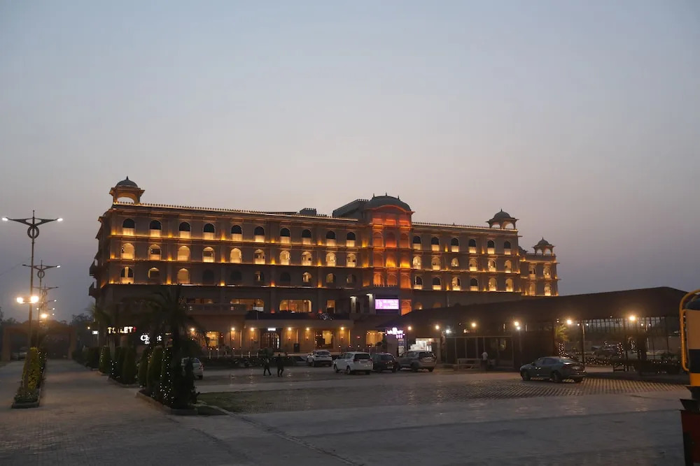 Амбала: Regenta Central City Vilas Palace Ambala