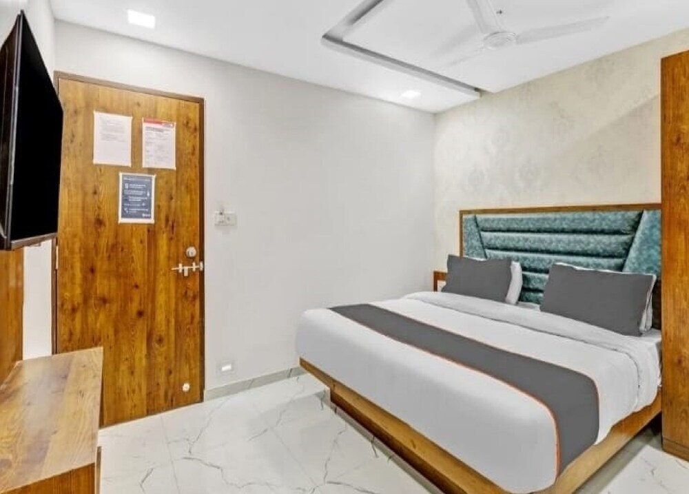 Ахмедабад: Hotel Lux Inn