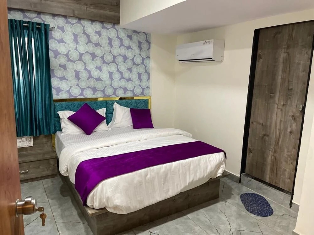 Ахмедабад: Collection O 87410 Hotel Karnavati