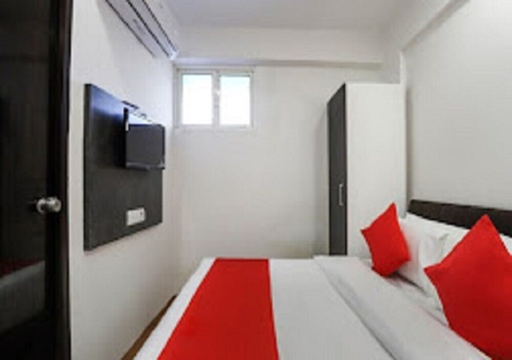 Ахмедабад: Peradiot Hotel - Vastrapur