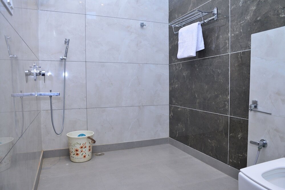 Алипур: Hotel Signature Villa