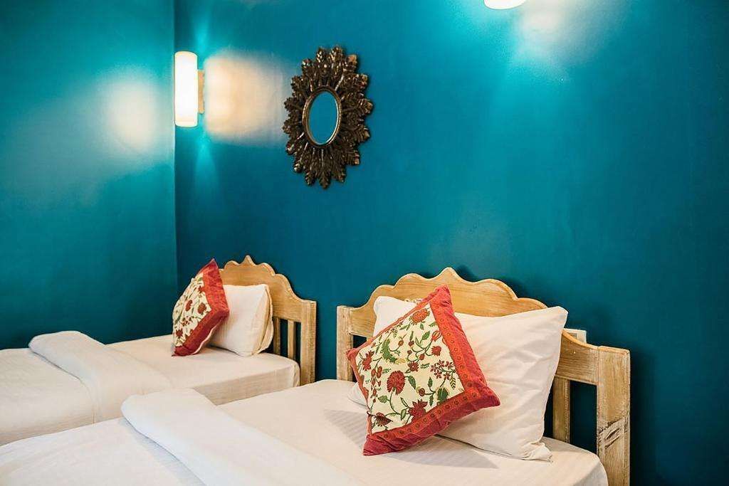 Морджим: juSTa  Morjim Beach Resort and Spa