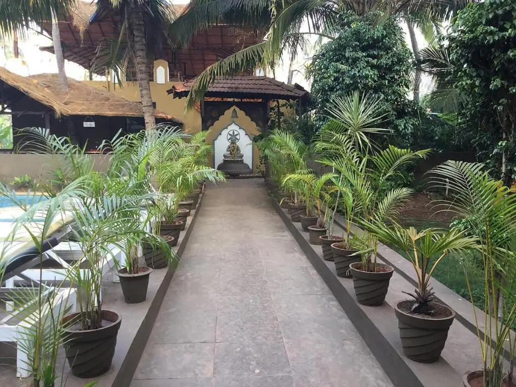 Морджим: juSTa  Morjim Beach Resort and Spa