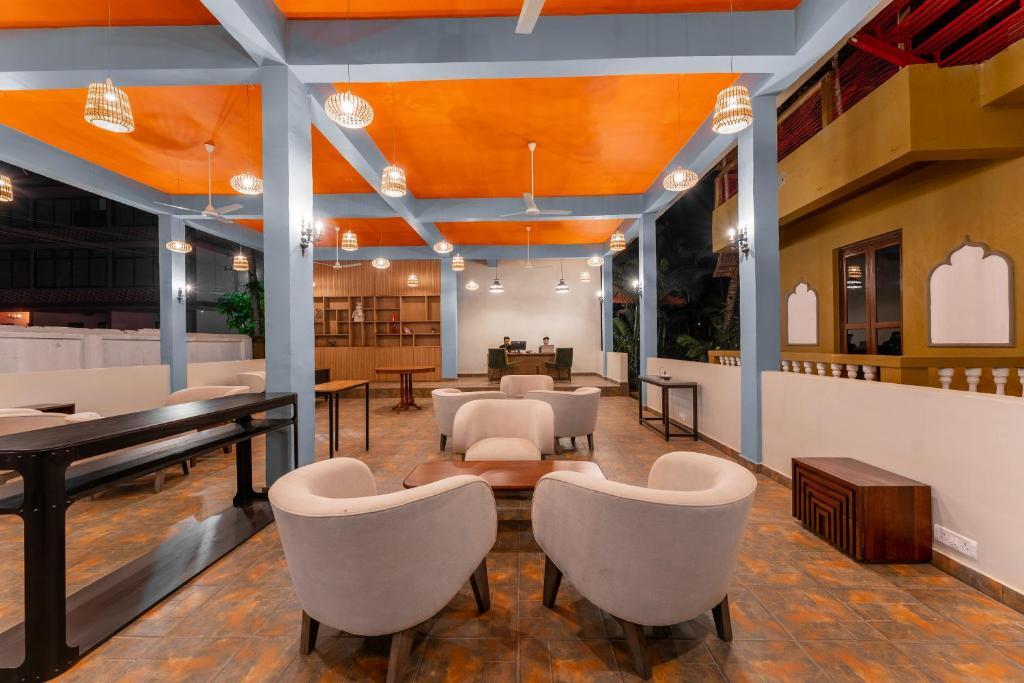 Морджим: juSTa  Morjim Beach Resort and Spa