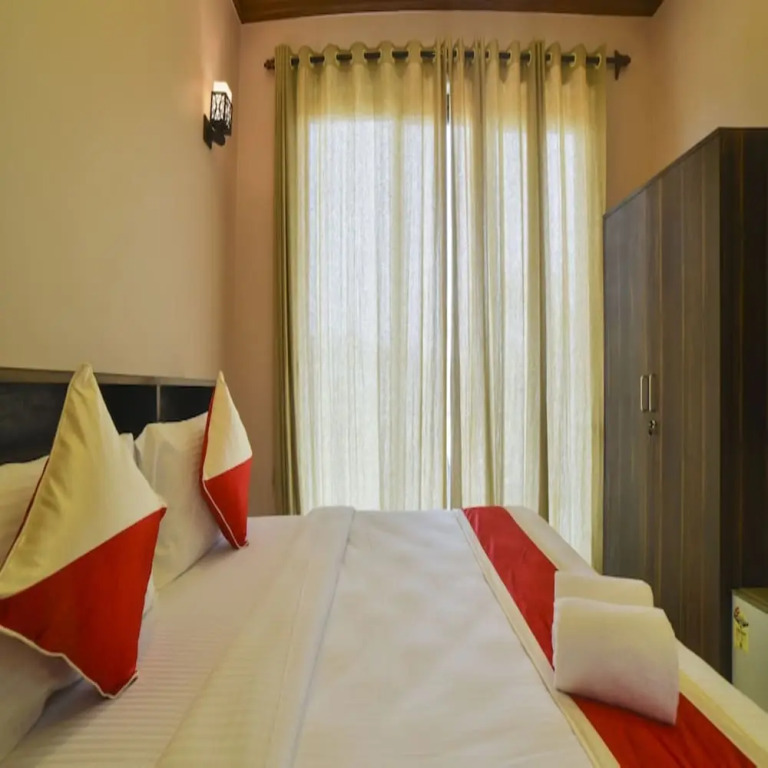 Бага: Hotel Baga HighQ