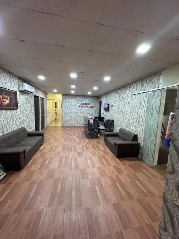 Сурат: Hotel Gokul Solitaire - Surat