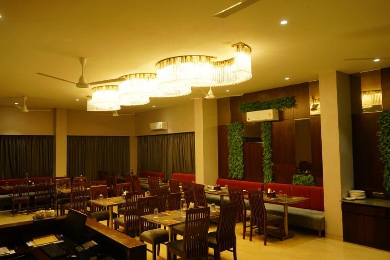 Ширди: Alaukik Hotel