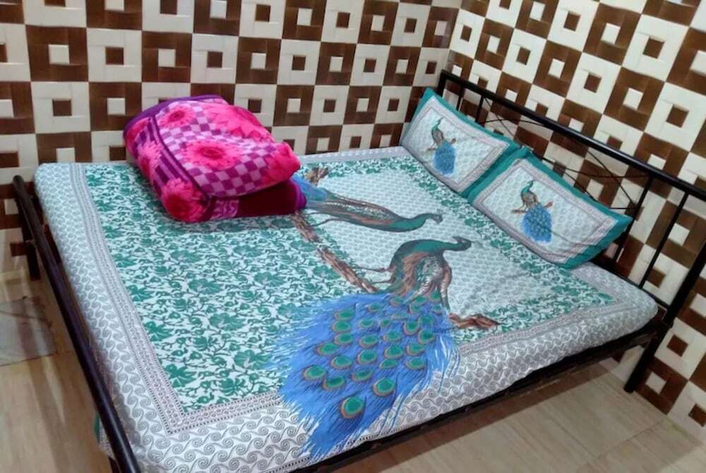 Амритсар: SIDHU GUEST HOUSE golden temple 400m walking distance