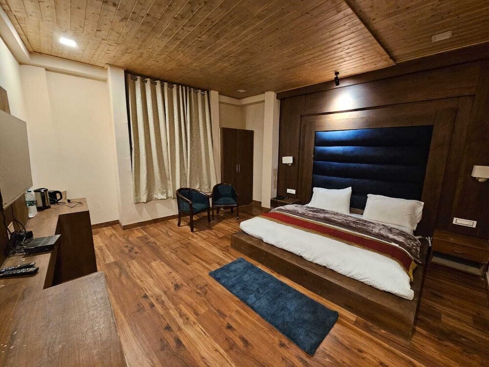 Аули: Hotel Yoga Badrinath Dham