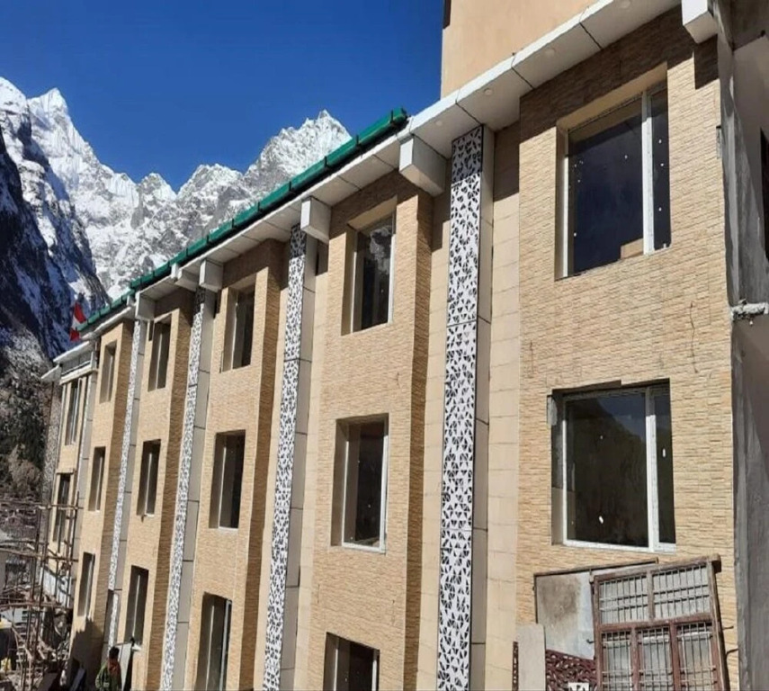 Аули: Hotel Yoga Badrinath Dham