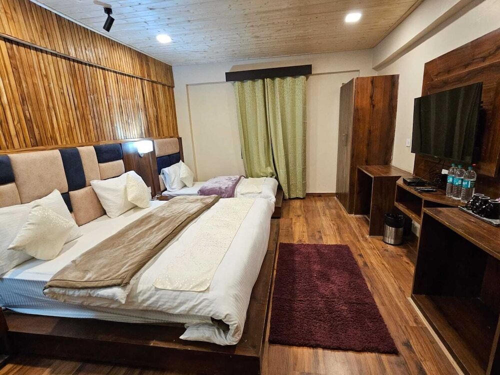 Аули: Hotel Yoga Badrinath Dham