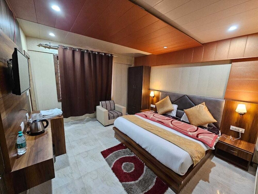 Аули: Hotel Yoga Badrinath Dham