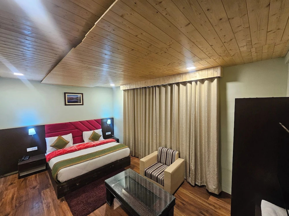 Аули: Hotel Yoga Badrinath Dham