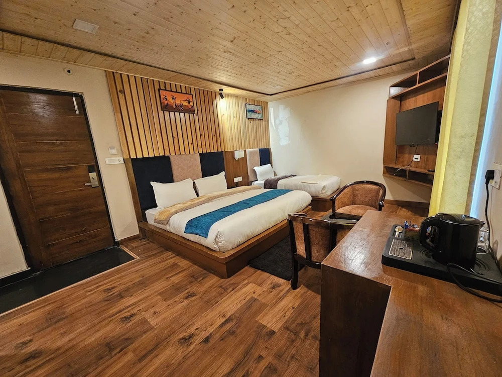 Аули: Hotel Yoga Badrinath Dham