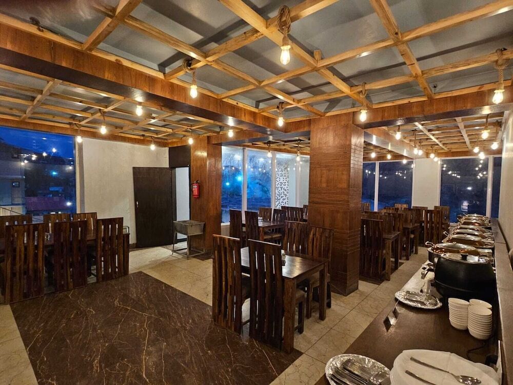 Аули: Hotel Yoga Badrinath Dham