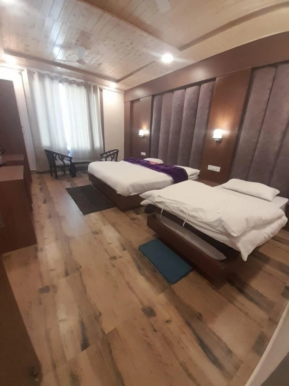 Аули: Hotel Yoga Badrinath Dham