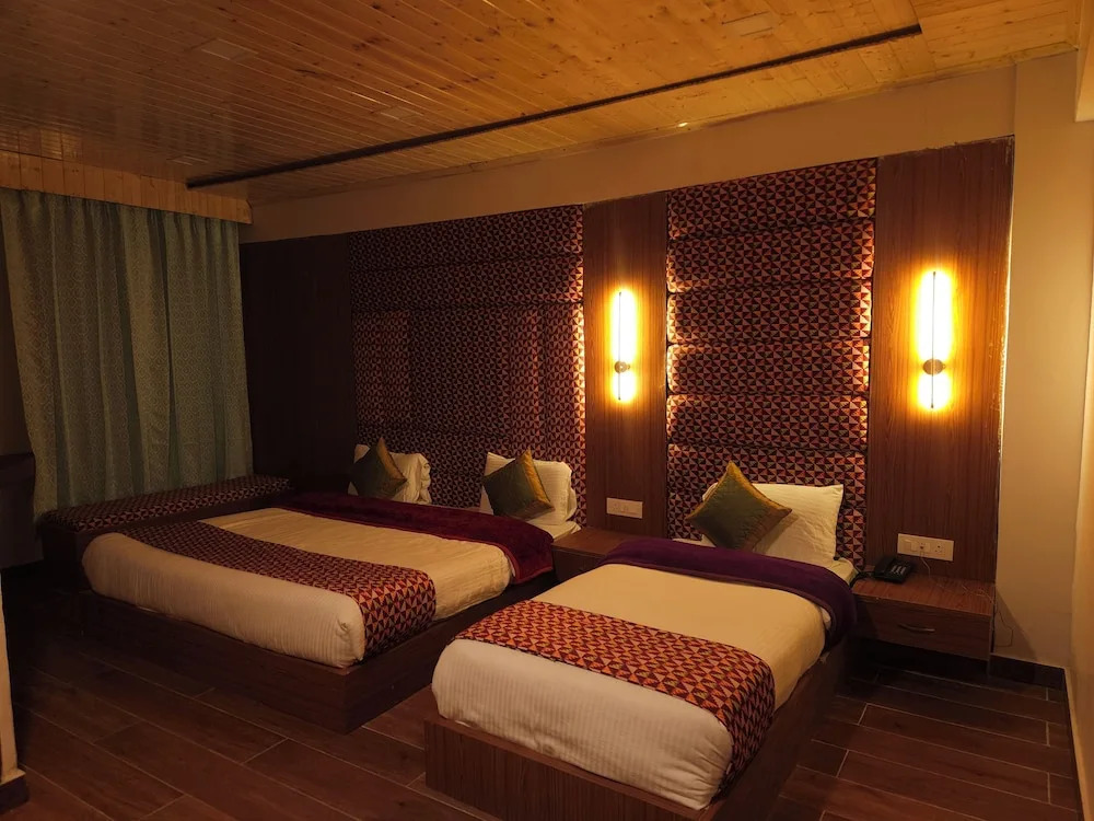 Аули: Hotel Yoga Badrinath Dham