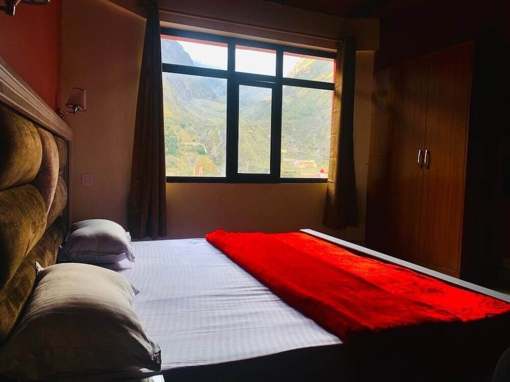 Аули: Hotel Yoga Badrinath Dham