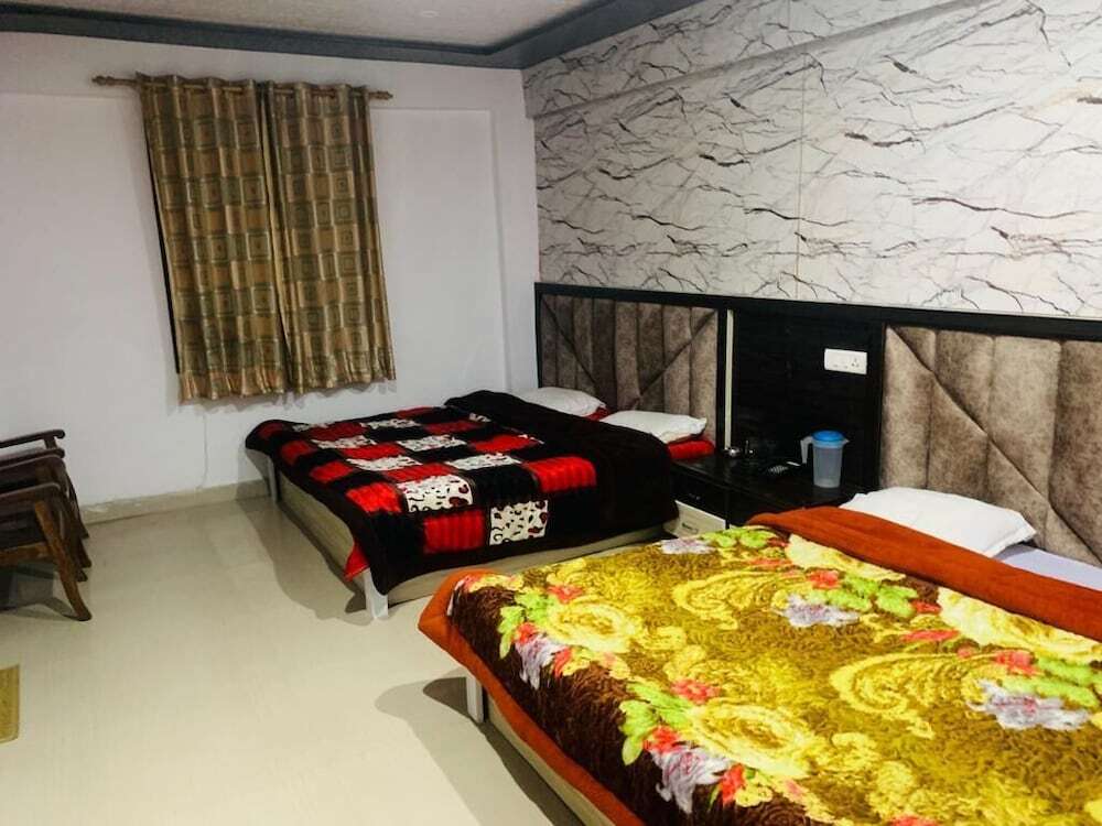 Аули: Hotel Yoga Badrinath Dham