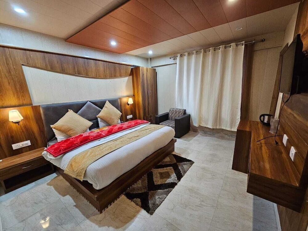 Аули: Hotel Yoga Badrinath Dham