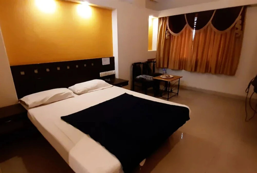 Бангалор: Goroomgo Veekay Regency Bengaluru