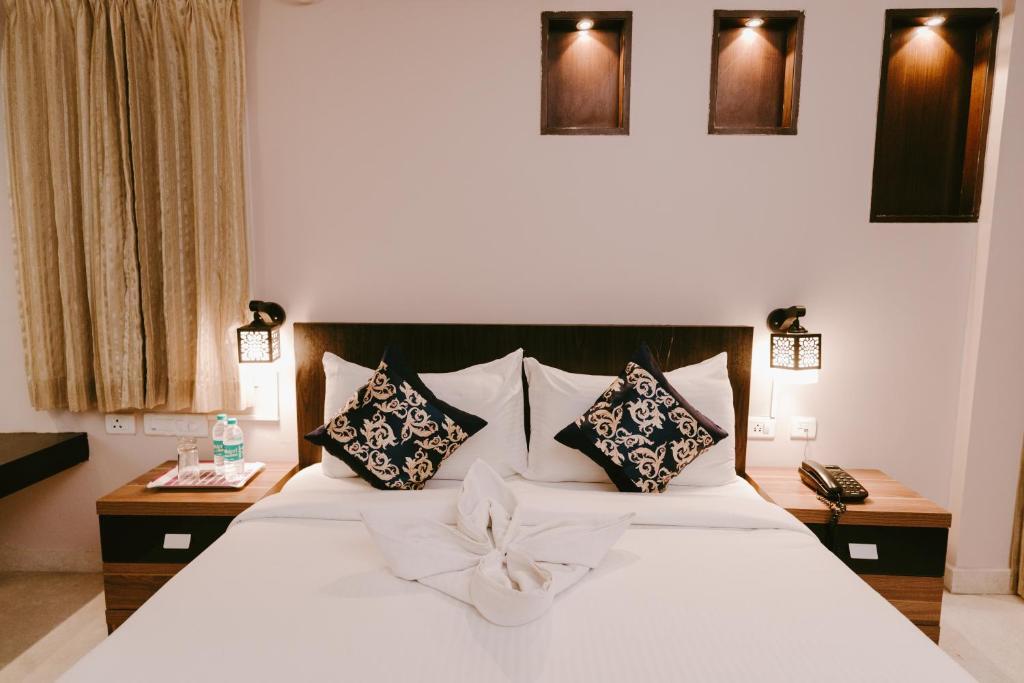 Бангалор: Athulya Square Rooms