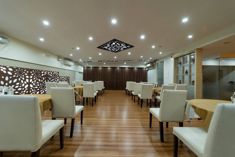 Бангалор: Tetrad Hotel - International Airport Road Hebbal
